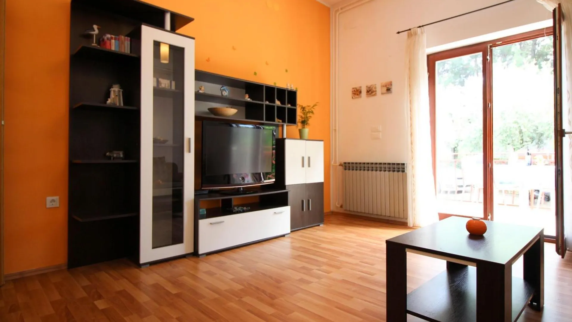 Apartment Ema In Ruhiger Lage Mit Parkplatz Im Hof Porec