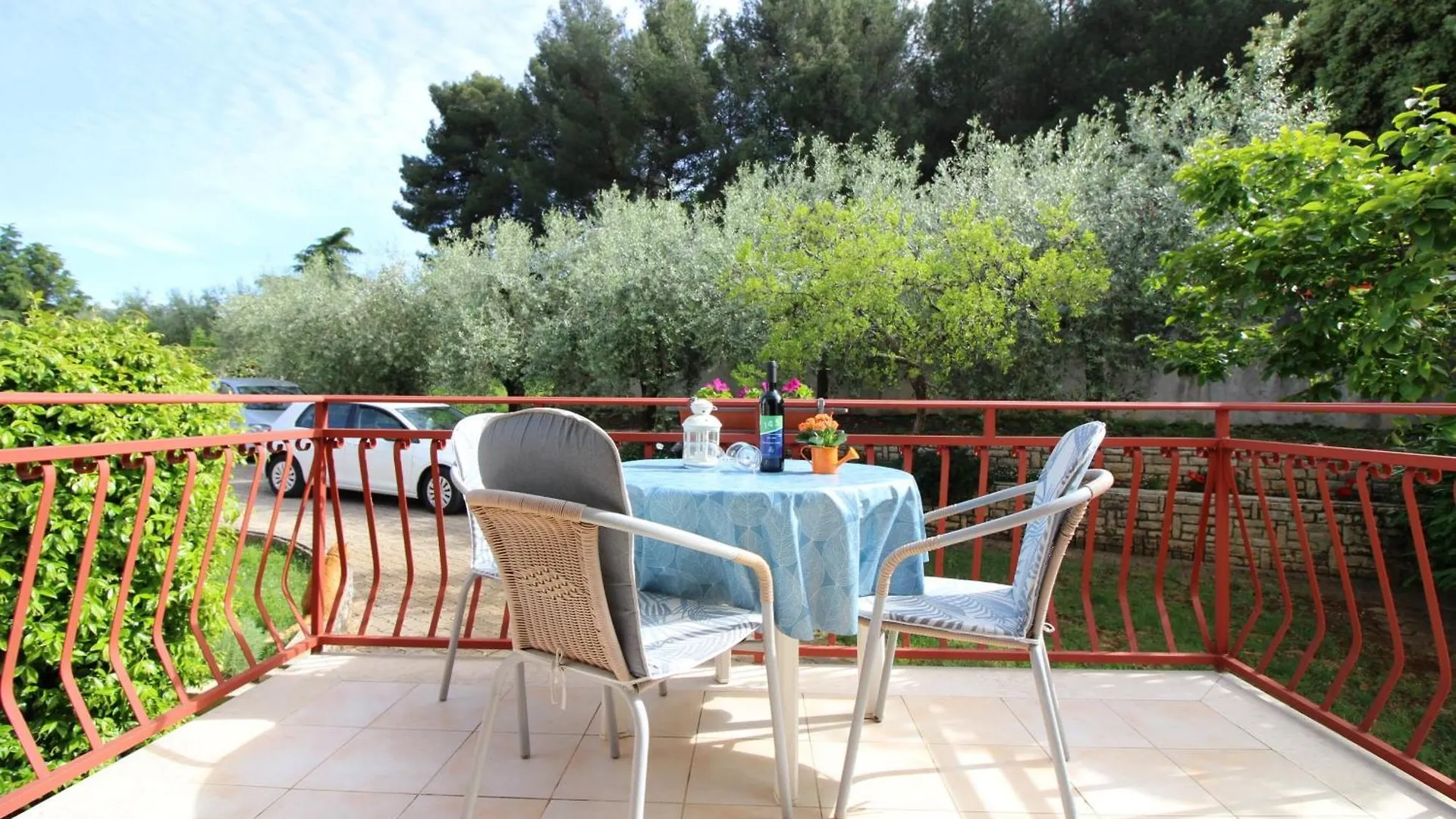 Apartment Ema In Ruhiger Lage Mit Parkplatz Im Hof Porec