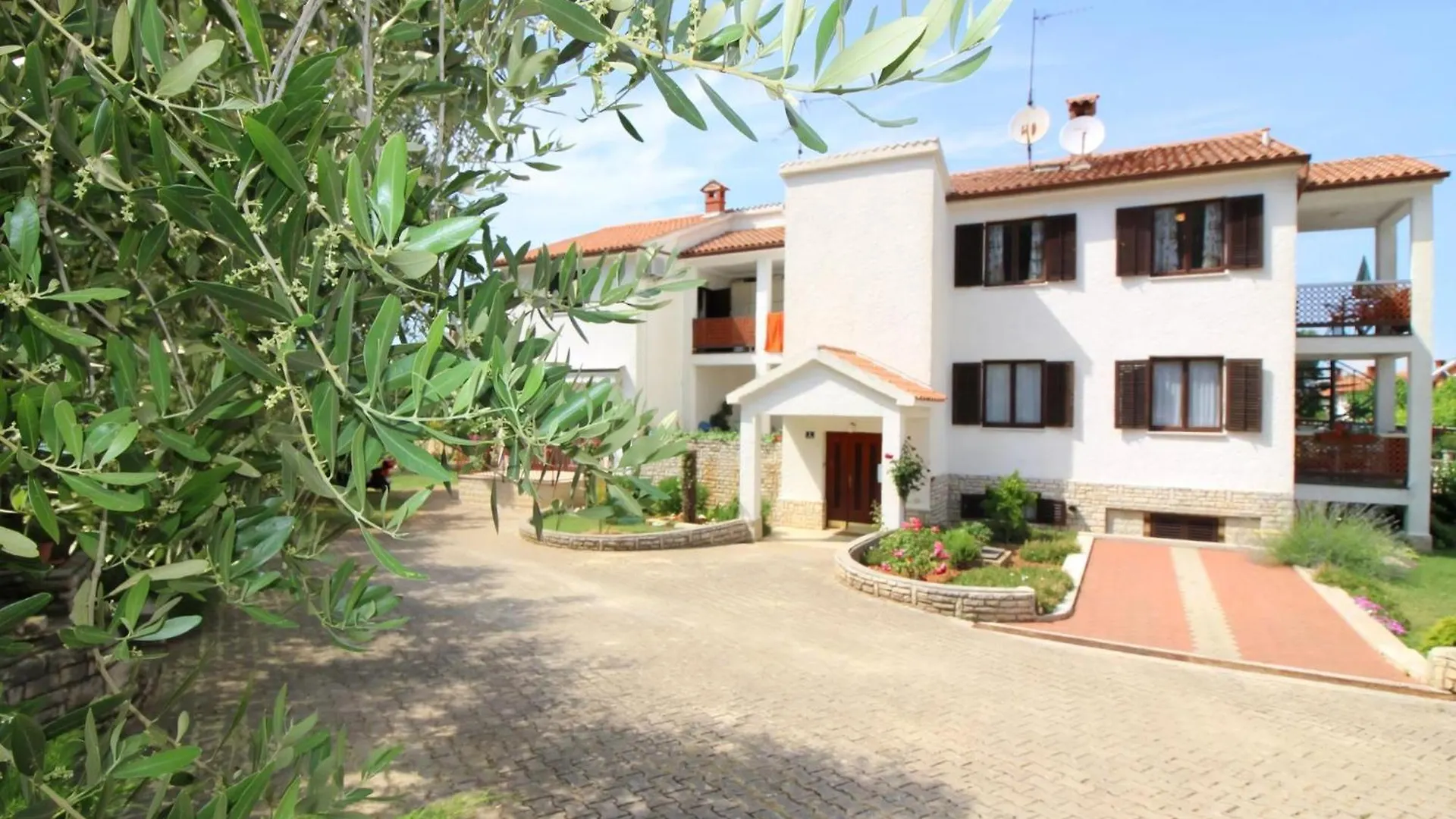 Apartment Ema In Ruhiger Lage Mit Parkplatz Im Hof location